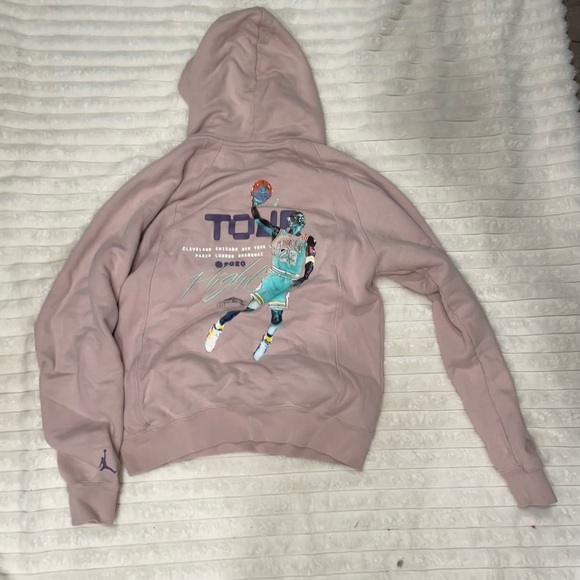 pink Jordan hoodie - Picture 3 of 6